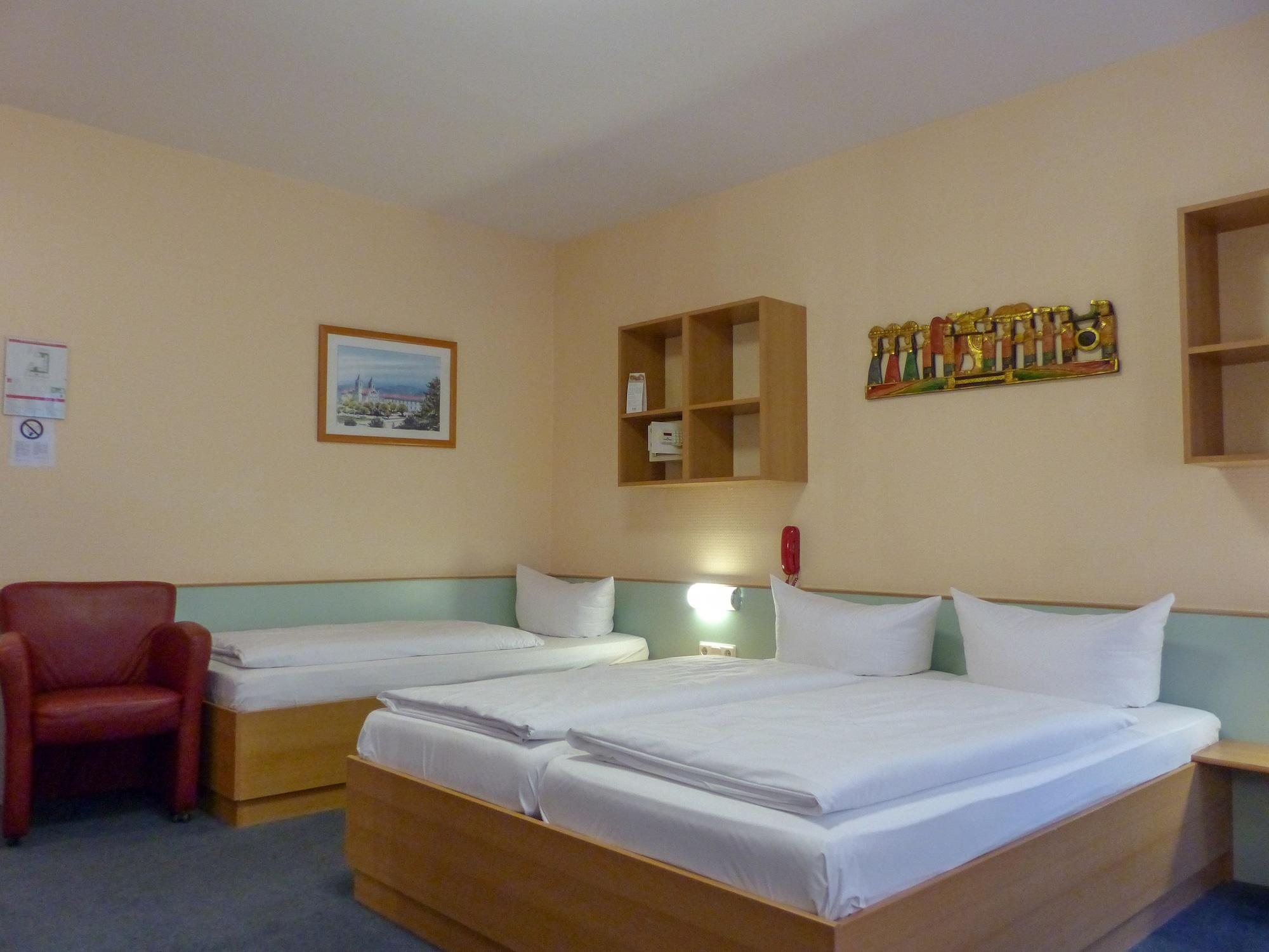 Sachsenhof Hotel 3*
